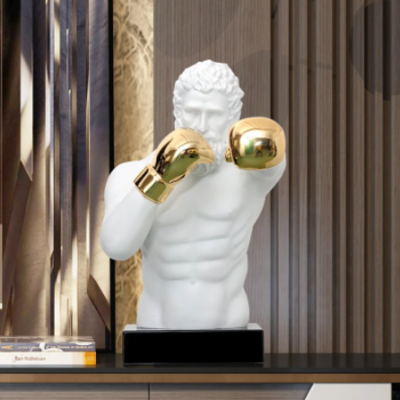 Фигура на Давид със златни ръкавици от ресин 